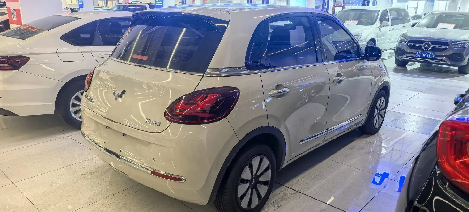 2023 WuLing BinGuo BEV 31.9KWH,autocango,china used car exporter,china ev exporter,chinese used car exporter,chinese used ev exporter