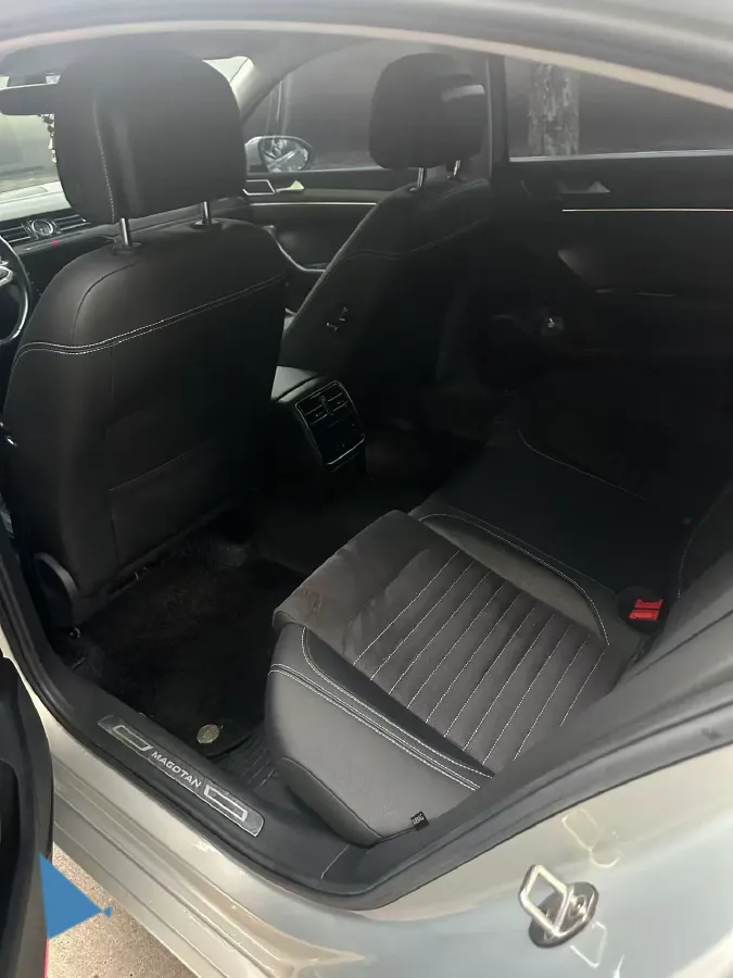 2019 Volkswagen Magotan 2.0T 186HP L4 7DCT,autocango,china used car exporter,china ev exporter,chinese used car exporter,chinese used ev exporter