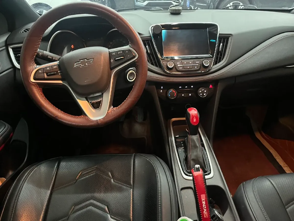 2019 Chevrolet Monza 1.3T 163HP L3 6AT,autocango,china used car exporter,china ev exporter,chinese used car exporter,chinese used ev exporter