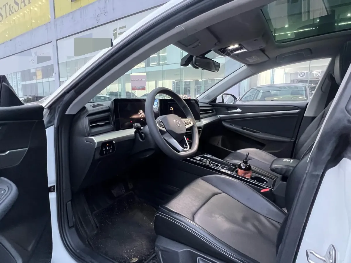 2024 Volkswagen Lamando 1.2T 116HP L4 7DCT,autocango,china used car exporter,china ev exporter,chinese used car exporter,chinese used ev exporter