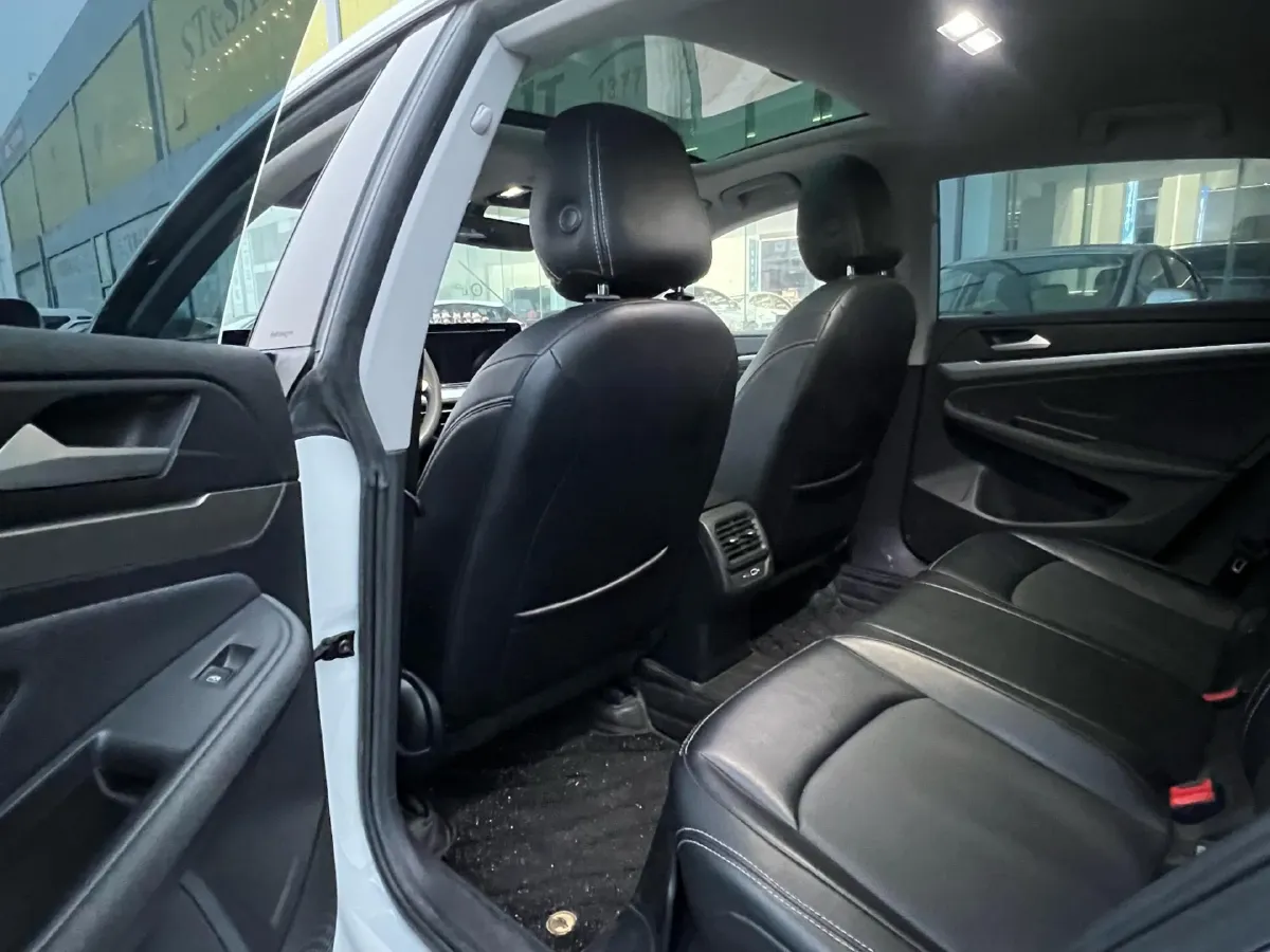 2024 Volkswagen Lamando 1.2T 116HP L4 7DCT,autocango,china used car exporter,china ev exporter,chinese used car exporter,chinese used ev exporter