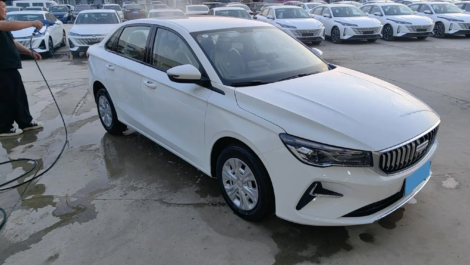 2025 Geely Emgrand 1.5L 127HP L4 5MT,autocango,china used car exporter,china ev exporter,chinese used car exporter,chinese used ev exporter