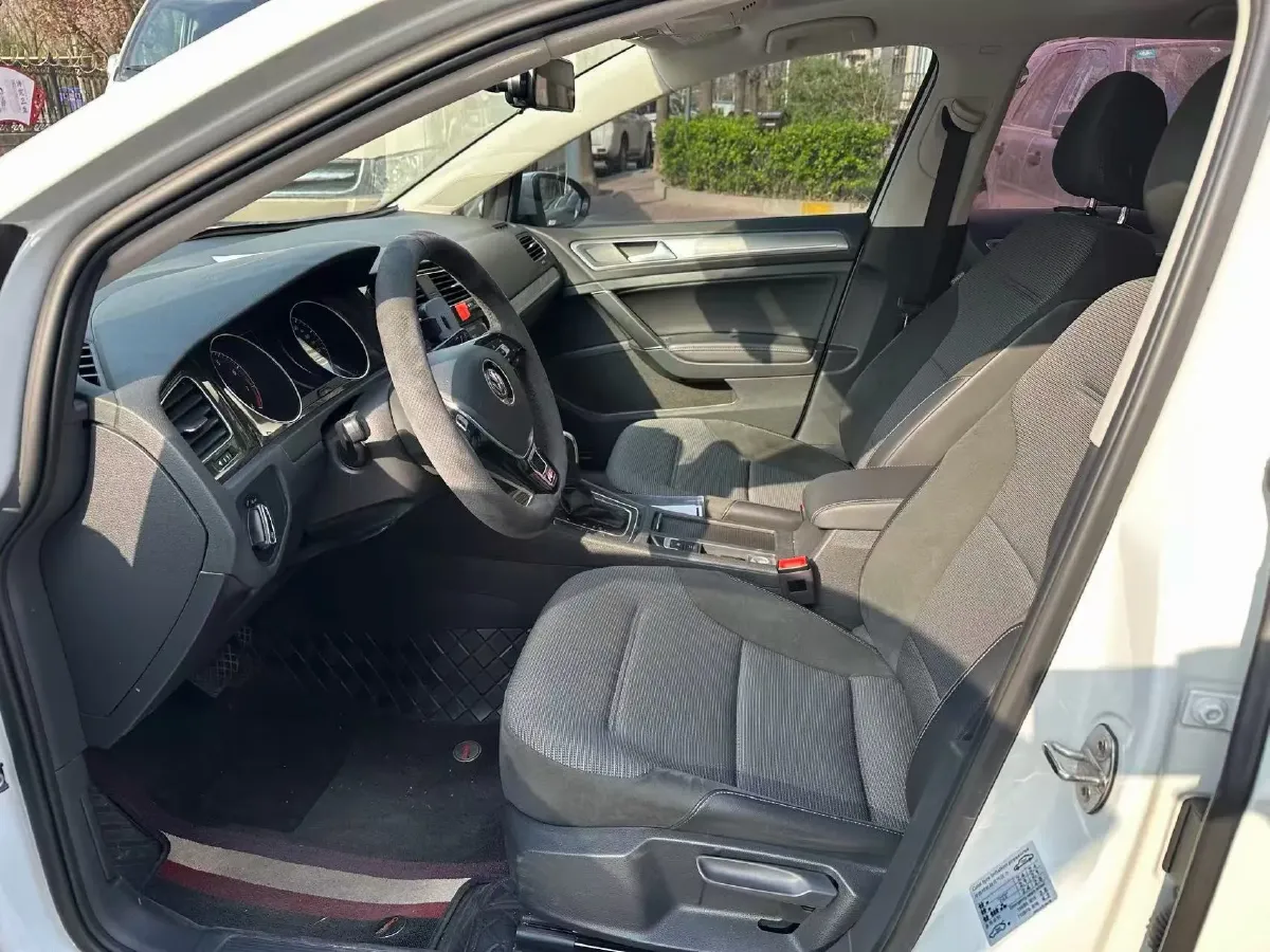 2019 Volkswagen Golf 1.4T 150HP L4 7DCT,autocango,china used car exporter,china ev exporter,chinese used car exporter,chinese used ev exporter