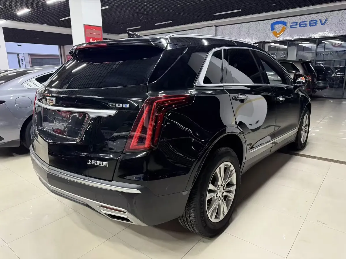 2022 Cadillac XT5 2.0T 237HP L4 9AT,autocango,china used car exporter,china ev exporter,chinese used car exporter,chinese used ev exporter