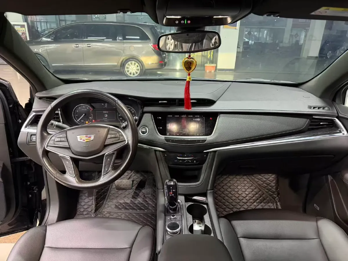 2022 Cadillac XT5 2.0T 237HP L4 9AT,autocango,china used car exporter,china ev exporter,chinese used car exporter,chinese used ev exporter