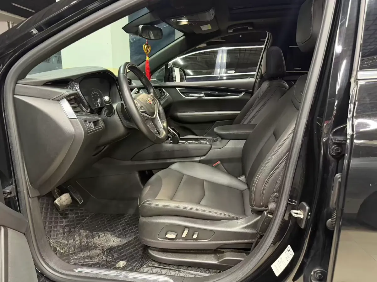 2022 Cadillac XT5 2.0T 237HP L4 9AT,autocango,china used car exporter,china ev exporter,chinese used car exporter,chinese used ev exporter