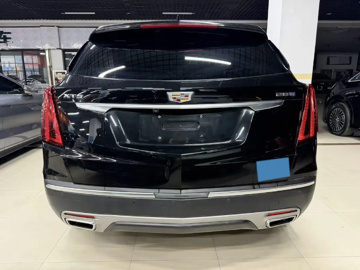 2022 Cadillac XT5 2.0T 237HP L4 9AT,autocango,china used car exporter,china ev exporter,chinese used car exporter,chinese used ev exporter