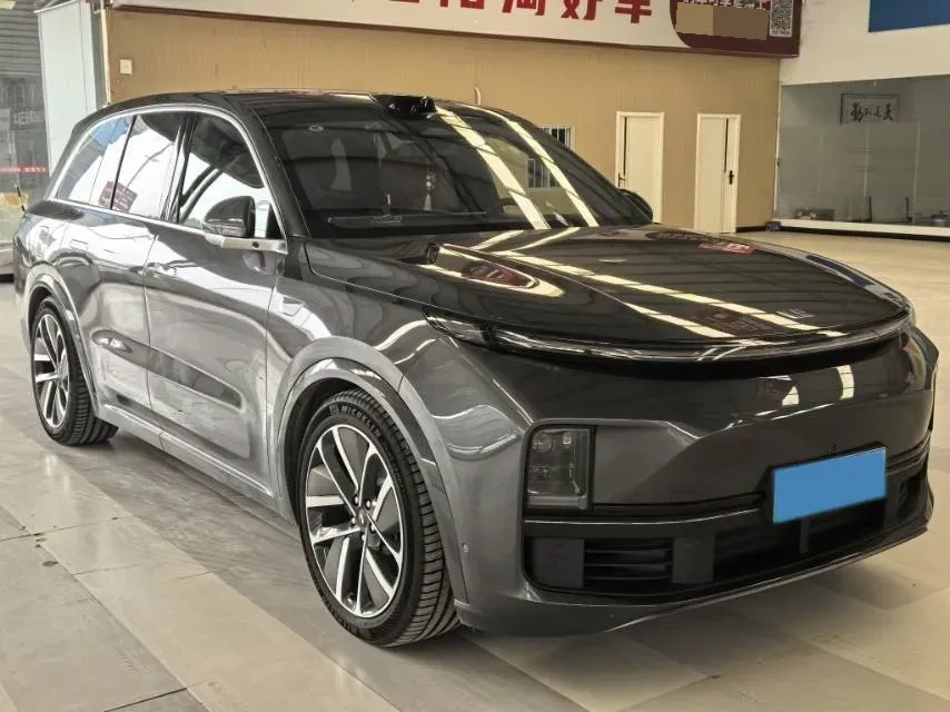 2024 Toyota Granvia 2.5L 189HP L4 E-CVT Hybrid,autocango,china used car exporter,china ev exporter,chinese used car exporter,chinese used ev exporter