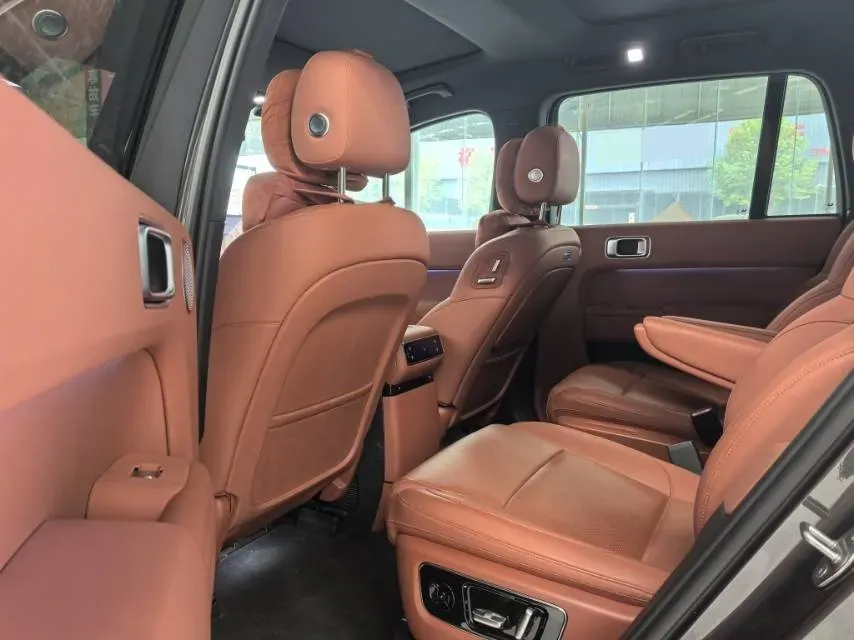 2024 Toyota Granvia 2.5L 189HP L4 E-CVT Hybrid,autocango,china used car exporter,china ev exporter,chinese used car exporter,chinese used ev exporter