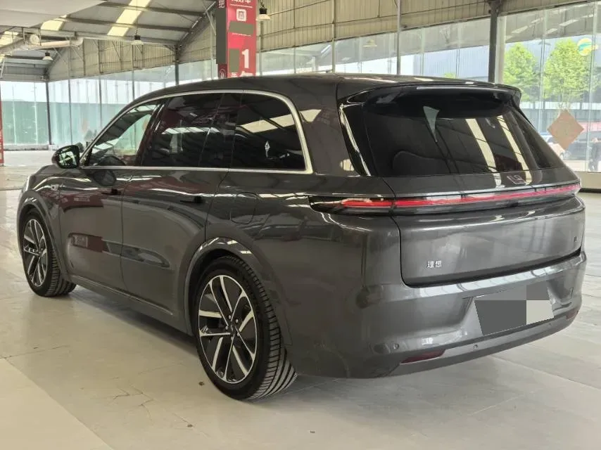 2024 Toyota Granvia 2.5L 189HP L4 E-CVT Hybrid,autocango,china used car exporter,china ev exporter,chinese used car exporter,chinese used ev exporter