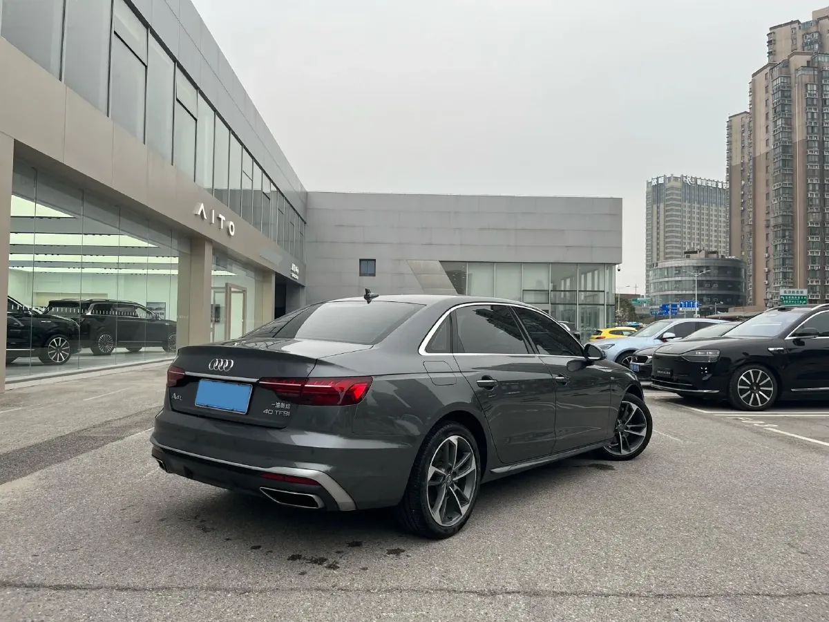 2020 Audi A4L 2.0T 190HP L4 7DCT,autocango,china used car exporter,china ev exporter,chinese used car exporter,chinese used ev exporter