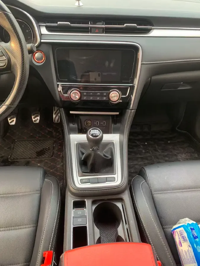 2017 MG MG6 1.5T 169HP L4 6MT,autocango,china used car exporter,china ev exporter,chinese used car exporter,chinese used ev exporter