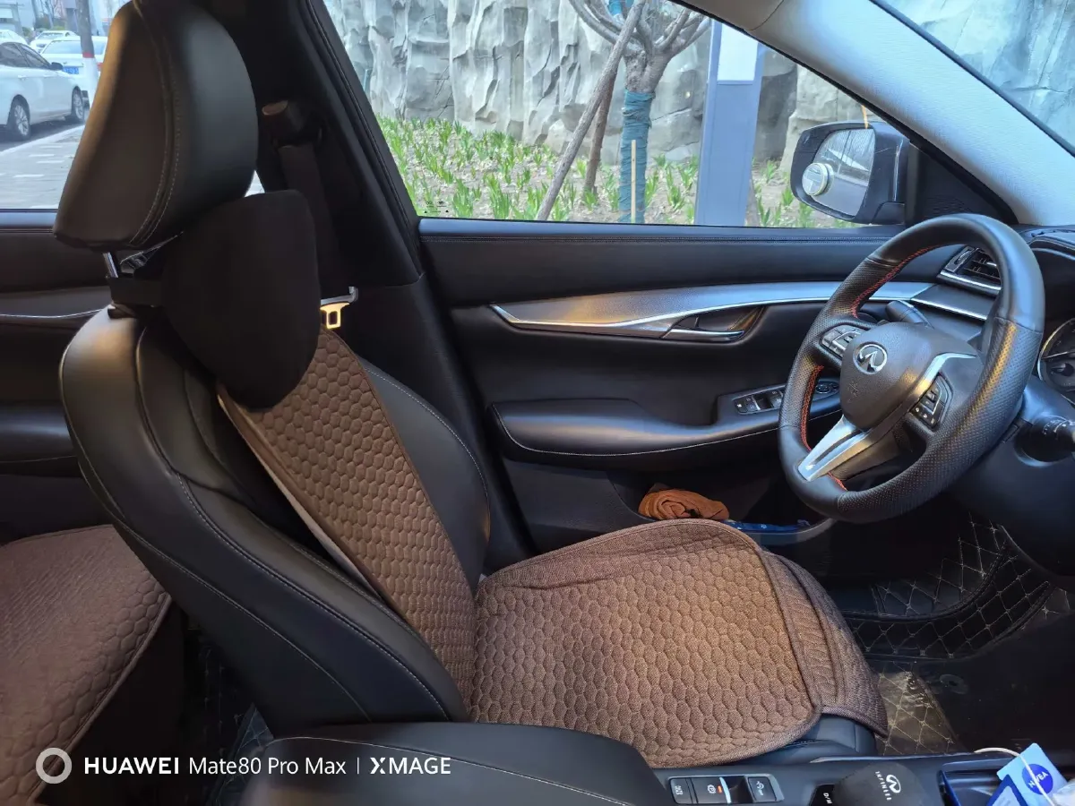 2020 Infiniti QX50 2.0T 245HP L4 CVT,autocango,china used car exporter,china ev exporter,chinese used car exporter,chinese used ev exporter