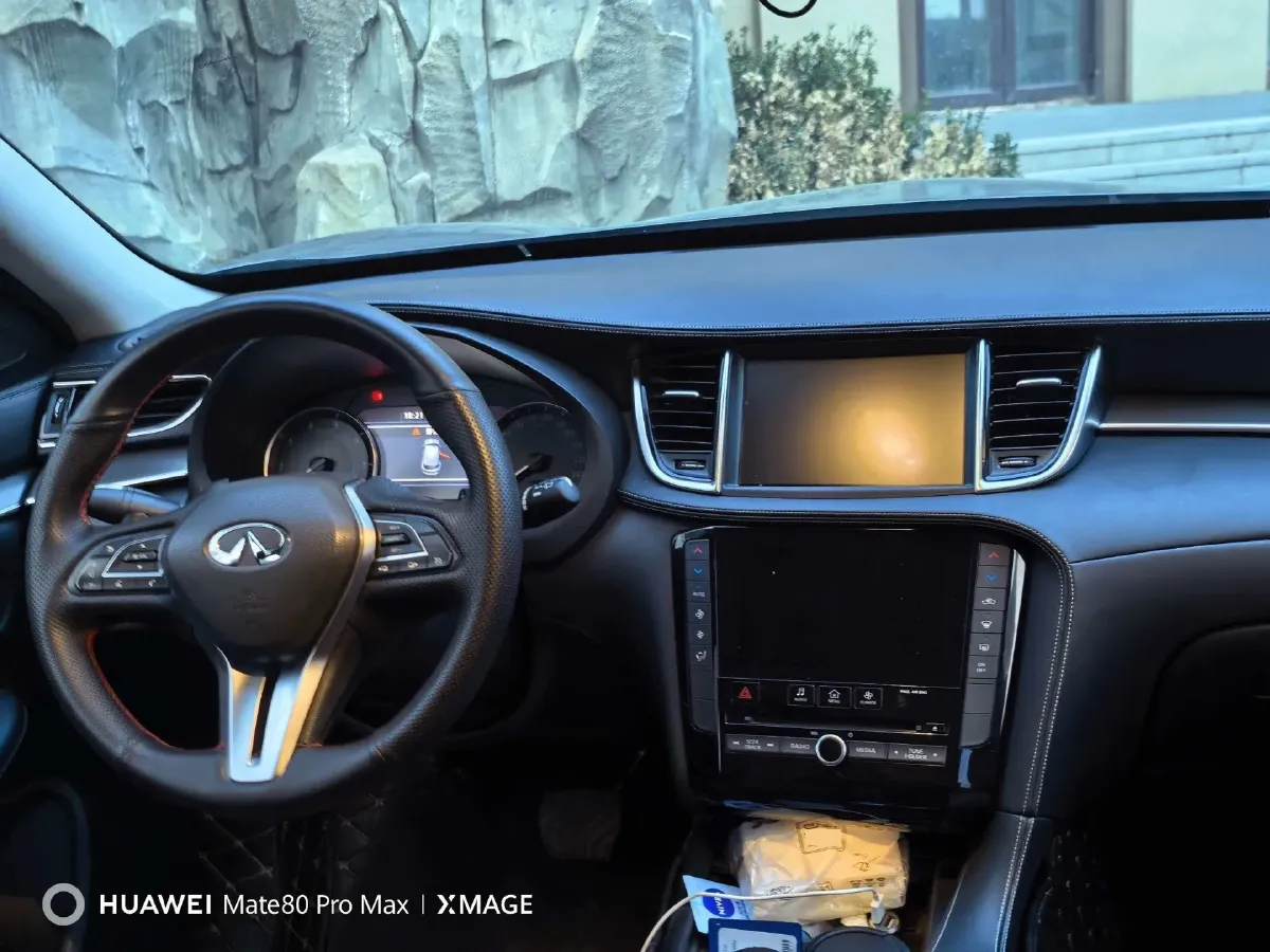 2020 Infiniti QX50 2.0T 245HP L4 CVT,autocango,china used car exporter,china ev exporter,chinese used car exporter,chinese used ev exporter