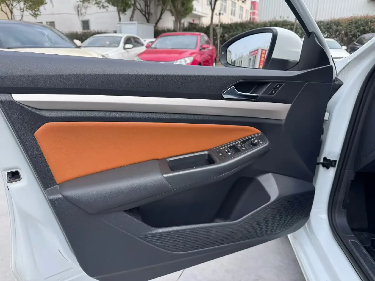 2024 Volkswagen Bora 1.2T 116HP L4 7DCT,autocango,china used car exporter,china ev exporter,chinese used car exporter,chinese used ev exporter