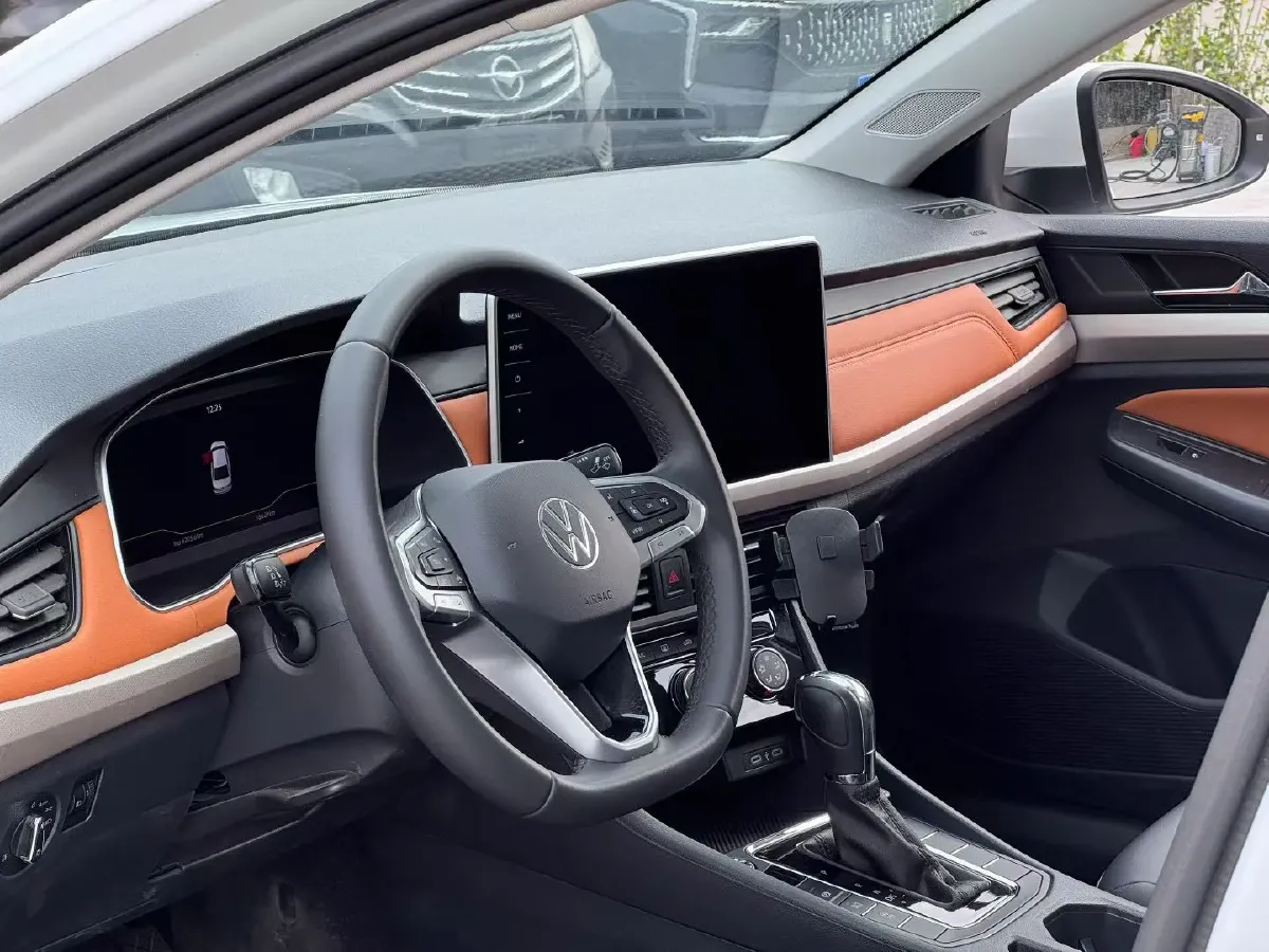 2024 Volkswagen Bora 1.2T 116HP L4 7DCT,autocango,china used car exporter,china ev exporter,chinese used car exporter,chinese used ev exporter