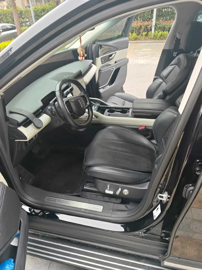 2023 Lincoln Nautilus 2.0T 261HP L4 8AT,autocango,china used car exporter,china ev exporter,chinese used car exporter,chinese used ev exporter