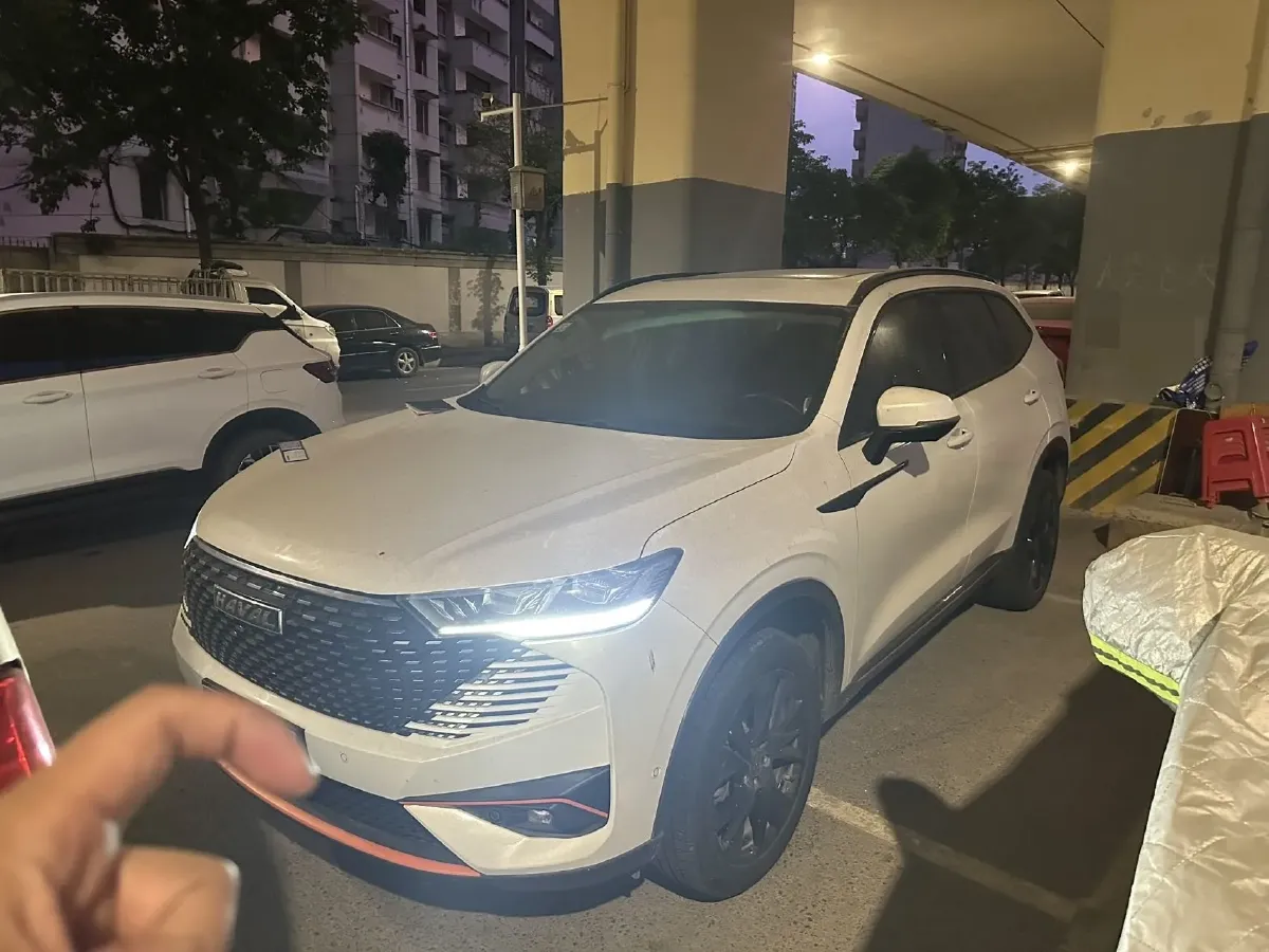 2021 Haval H6 2.0T 211HP L4 7DCT,autocango,china used car exporter,china ev exporter,chinese used car exporter,chinese used ev exporter
