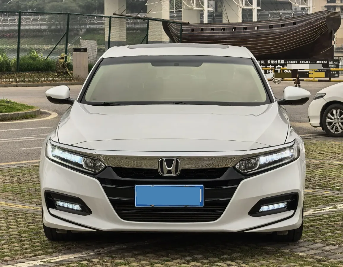 2018 Honda Accord 1.5T 194HP L4 CVT,autocango,china used car exporter,china ev exporter,chinese used car exporter,chinese used ev exporter