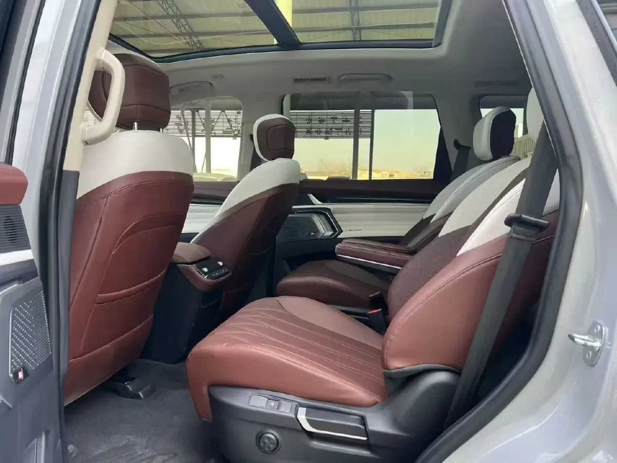 2022 MAXUS D90 Pro 2.0T 218HP L4 8AT,autocango,china used car exporter,china ev exporter,chinese used car exporter,chinese used ev exporter