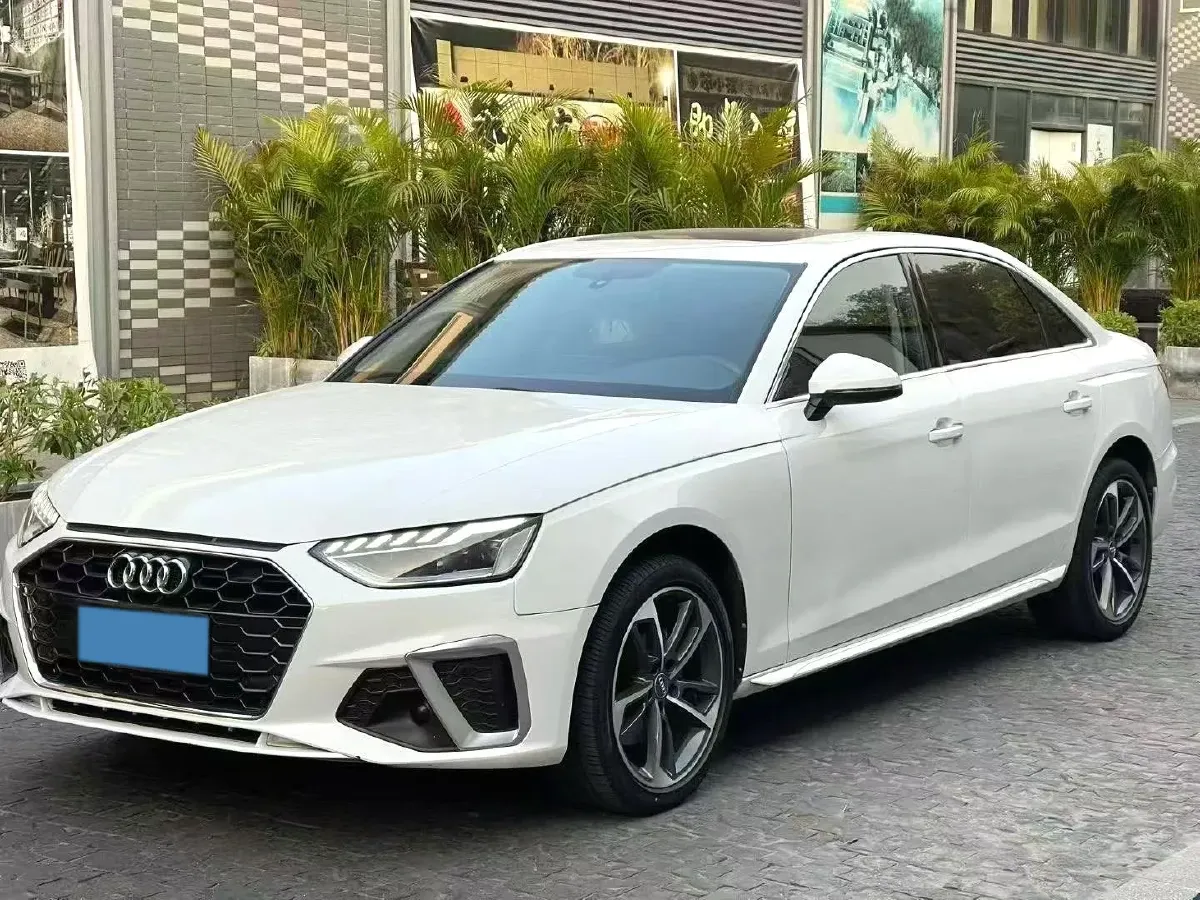 2020 Audi A4L 2.0T 190HP L4 7DCT,autocango,china used car exporter,china ev exporter,chinese used car exporter,chinese used ev exporter