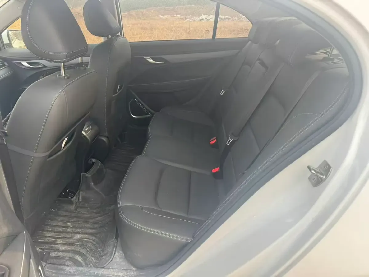 2020 Geely Emgrand 1.5L 109HP L4 5MT,autocango,china used car exporter,china ev exporter,chinese used car exporter,chinese used ev exporter