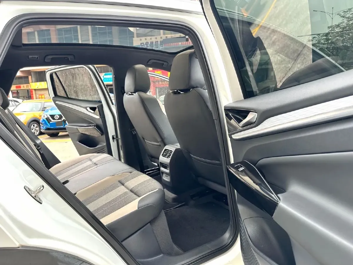 2021 Volkswagen ID.4 Crozz BEV 84.8KWH,autocango,china used car exporter,china ev exporter,chinese used car exporter,chinese used ev exporter