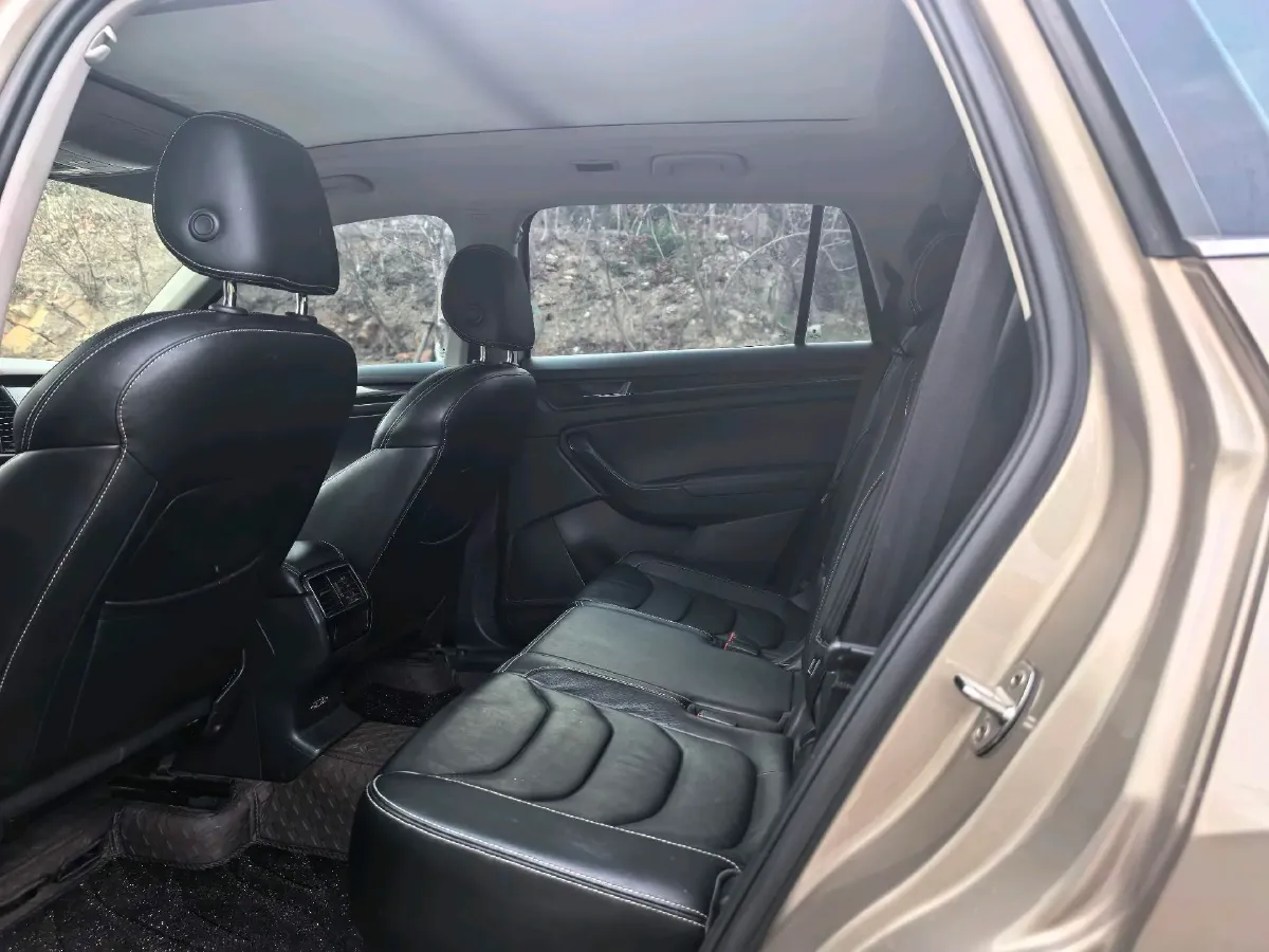 2018 Skoda Kodiak 1.8T 180HP L4 7DCT,autocango,china used car exporter,china ev exporter,chinese used car exporter,chinese used ev exporter