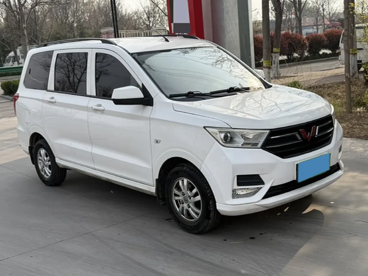 2018 WuLing HongGuang 1.5L 105HP L4 5MT,autocango,china used car exporter,china ev exporter,chinese used car exporter,chinese used ev exporter