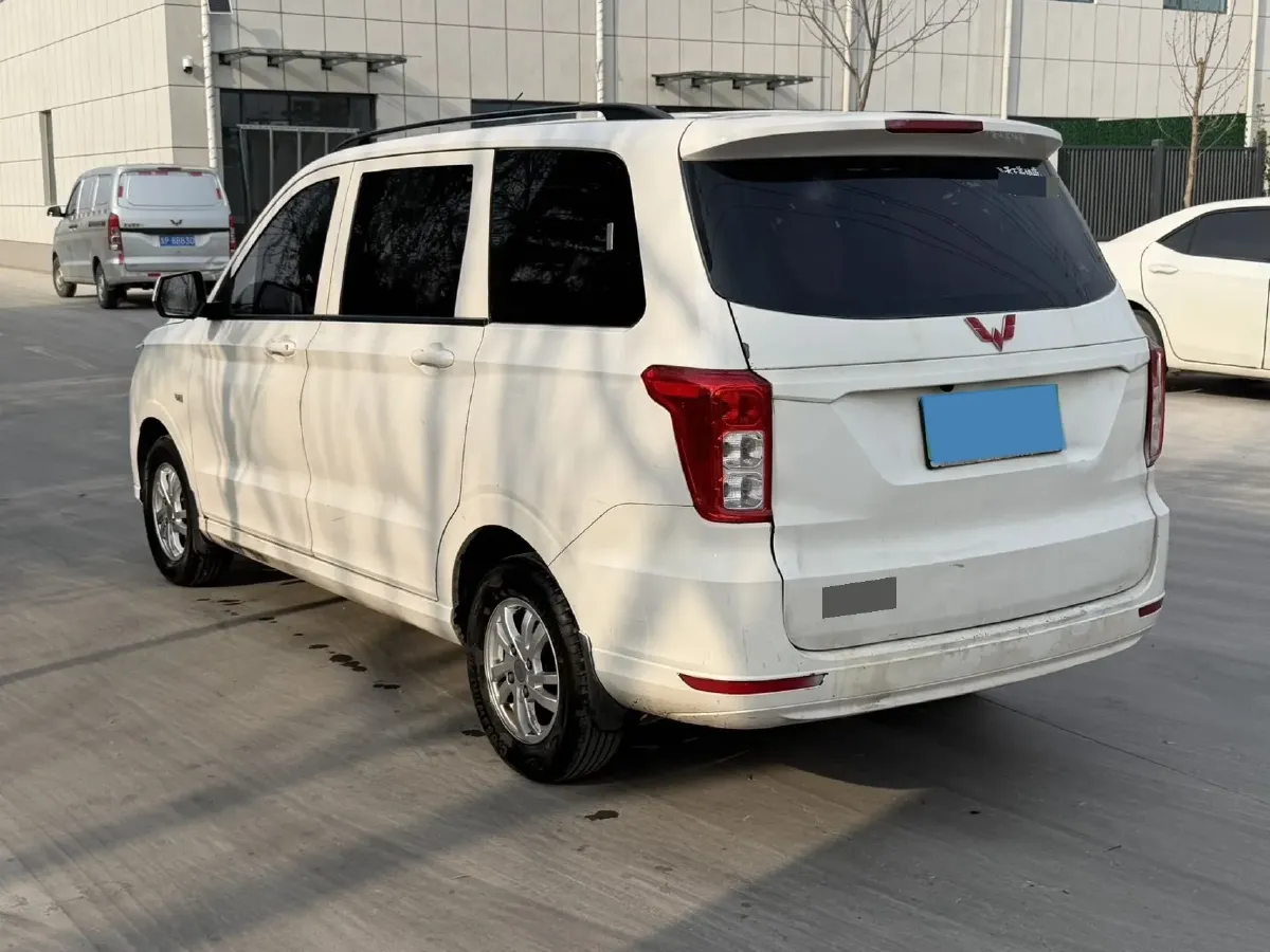 2018 WuLing HongGuang 1.5L 105HP L4 5MT,autocango,china used car exporter,china ev exporter,chinese used car exporter,chinese used ev exporter