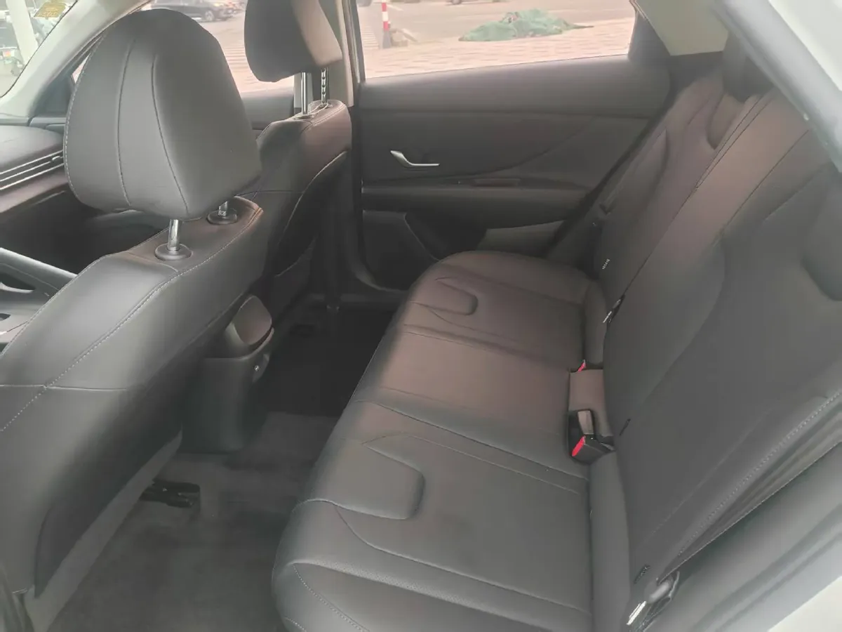 2021 Hyundai Elantra 1.5L 115HP L4 CVT,autocango,china used car exporter,china ev exporter,chinese used car exporter,chinese used ev exporter