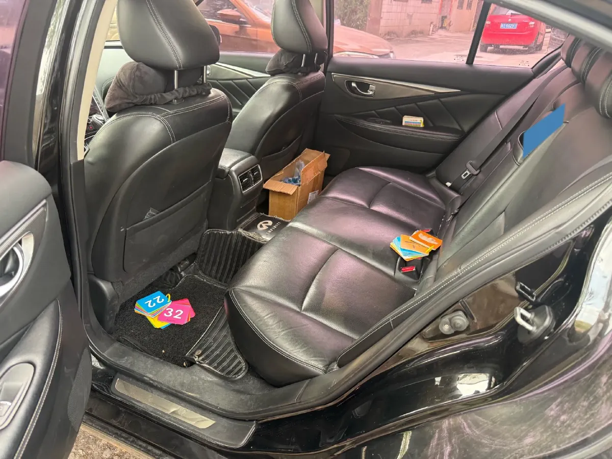 2018 Jeep Grand Commander 2.0T 265HP L4 9AT,autocango,china used car exporter,china ev exporter,chinese used car exporter,chinese used ev exporter