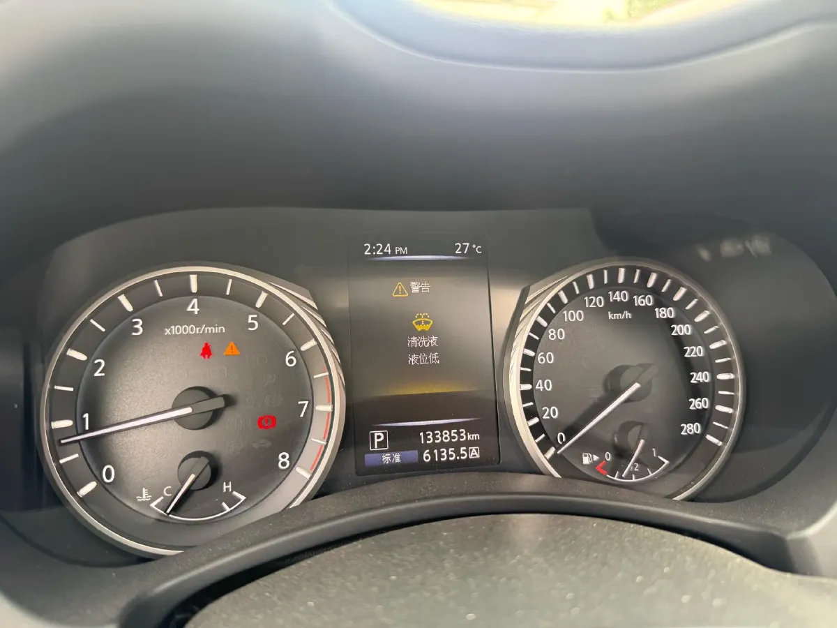 2018 Jeep Grand Commander 2.0T 265HP L4 9AT,autocango,china used car exporter,china ev exporter,chinese used car exporter,chinese used ev exporter