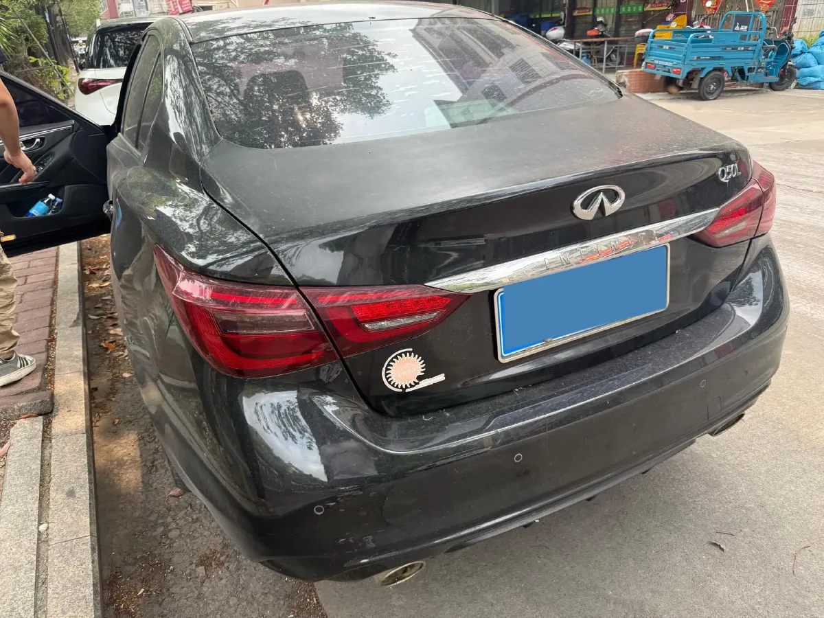 2018 Jeep Grand Commander 2.0T 265HP L4 9AT,autocango,china used car exporter,china ev exporter,chinese used car exporter,chinese used ev exporter