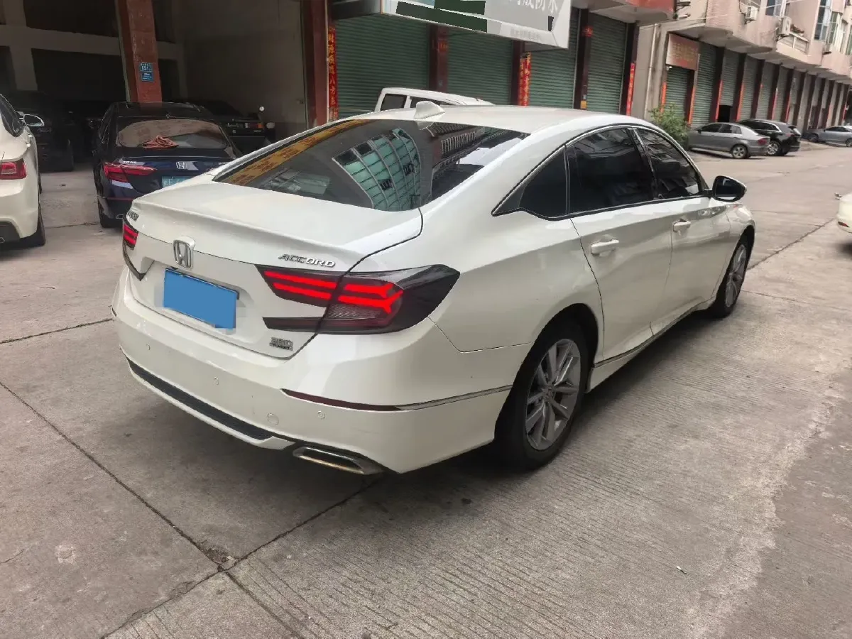 2022 Honda Accord 1.5T 194HP L4 CVT,autocango,china used car exporter,china ev exporter,chinese used car exporter,chinese used ev exporter