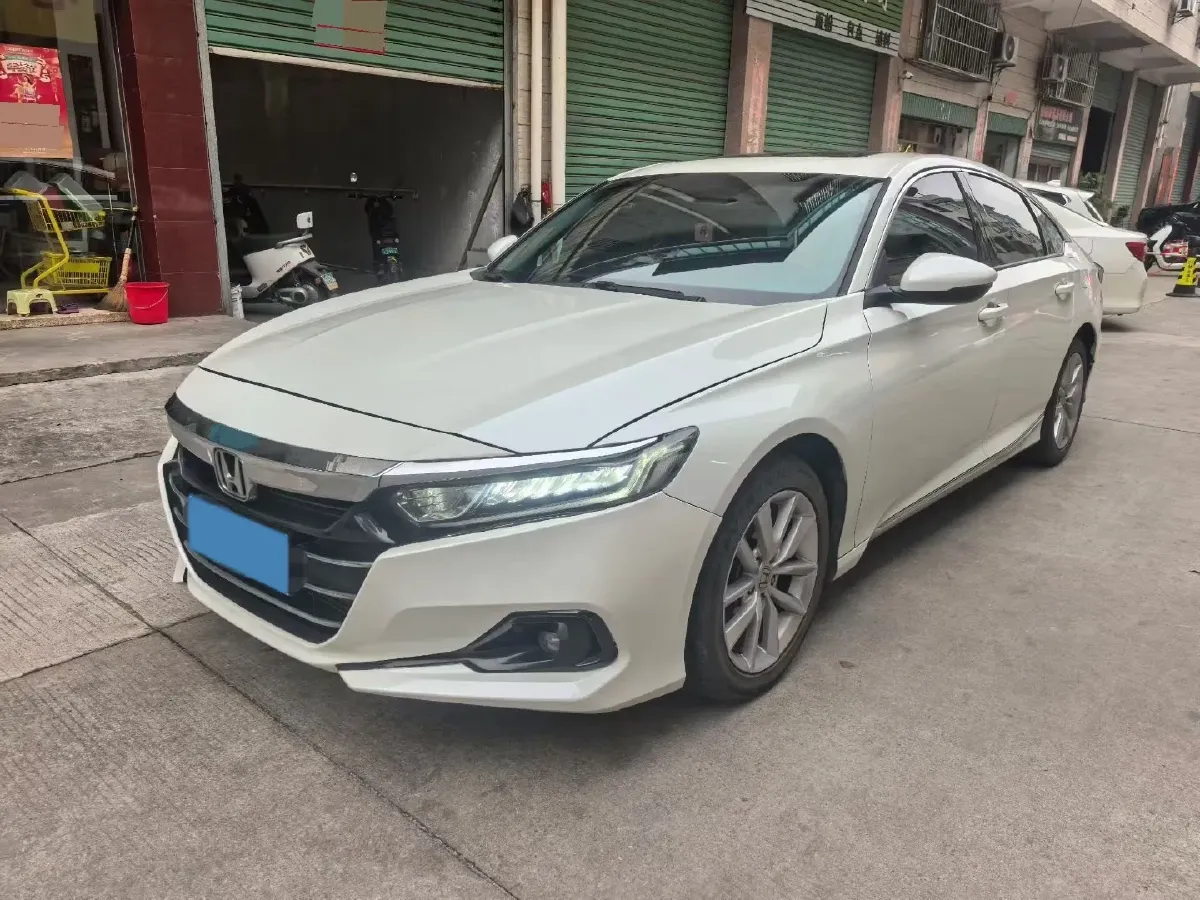 2022 Honda Accord 1.5T 194HP L4 CVT,autocango,china used car exporter,china ev exporter,chinese used car exporter,chinese used ev exporter