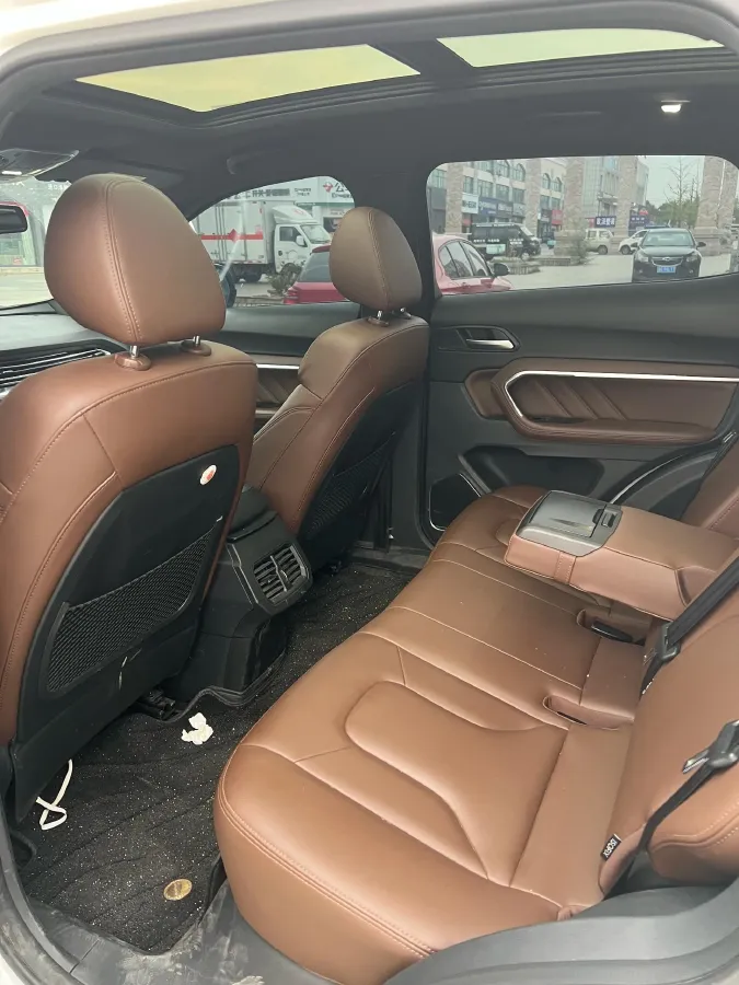 2017 Haval H6 2.0T 197HP L4 7DCT,autocango,china used car exporter,china ev exporter,chinese used car exporter,chinese used ev exporter