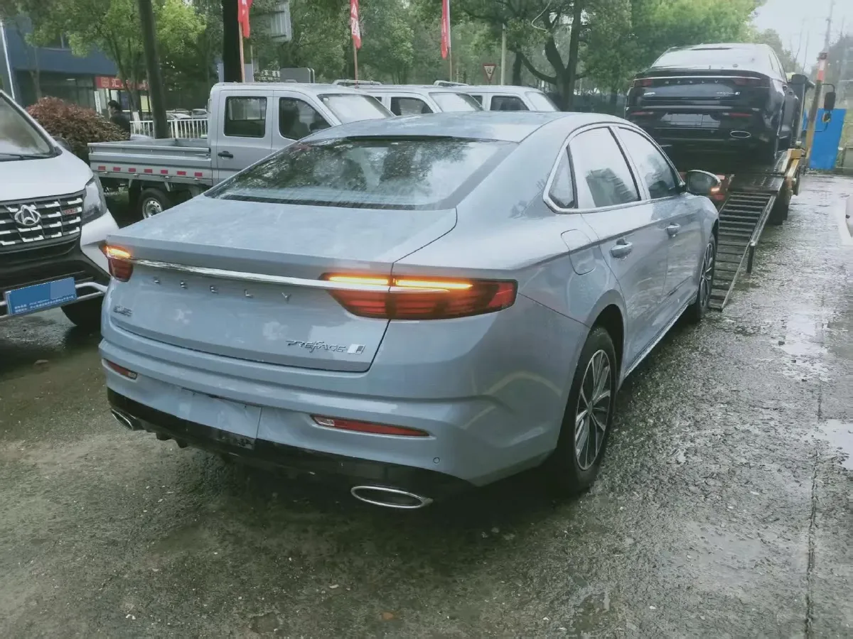 2025 Geely Preface 1.5T 181HP L4 7DCT,autocango,china used car exporter,china ev exporter,chinese used car exporter,chinese used ev exporter