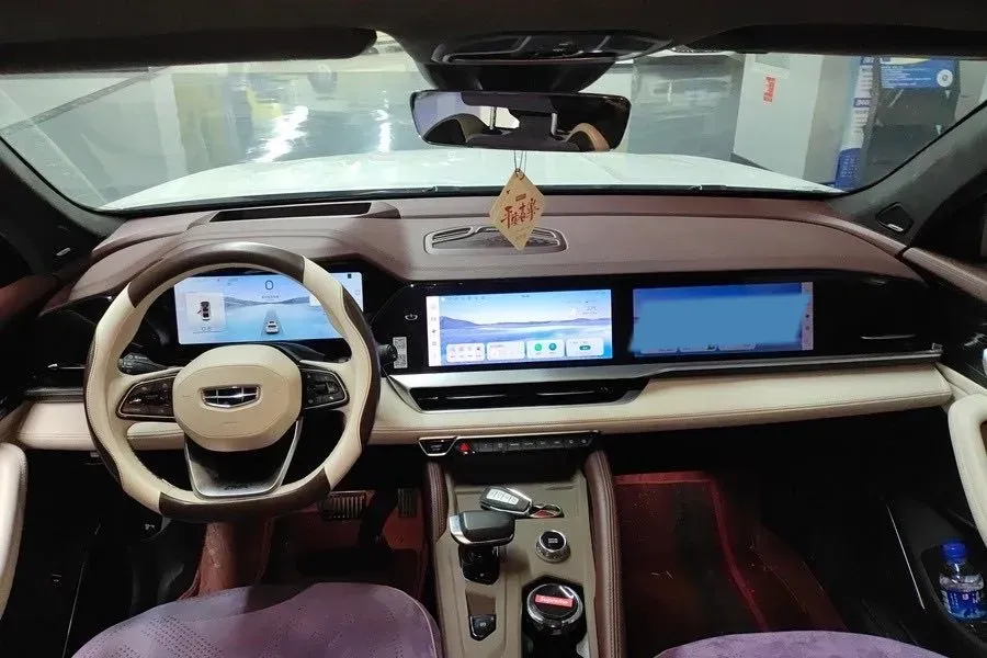 2021 Geely Monjaro 2.0T 238HP L4 8AT,autocango,china used car exporter,china ev exporter,chinese used car exporter,chinese used ev exporter