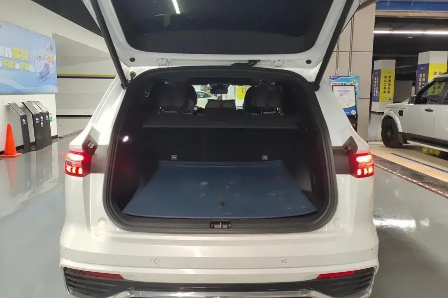 2021 Geely Monjaro 2.0T 238HP L4 8AT,autocango,china used car exporter,china ev exporter,chinese used car exporter,chinese used ev exporter