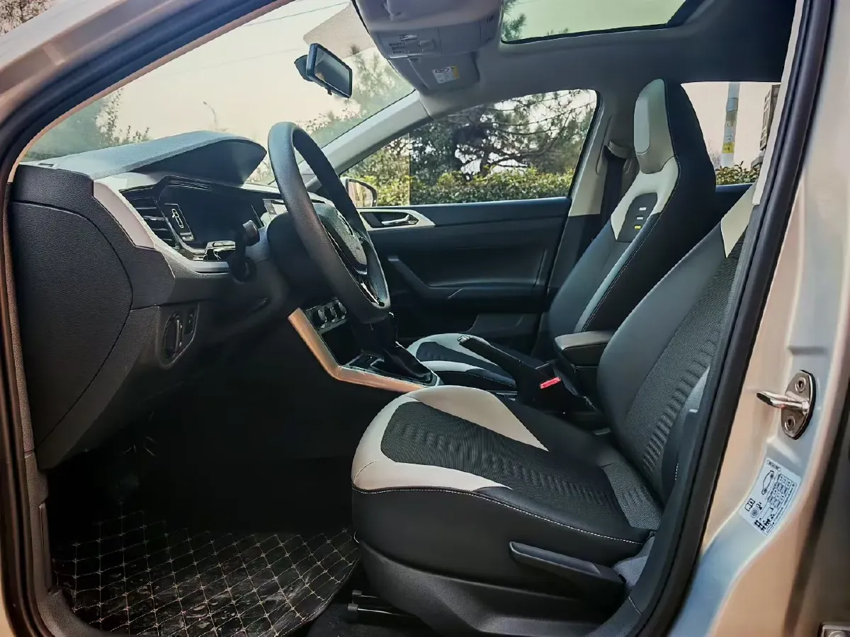 2019 Volkswagen Polo 1.5L 113HP L4 6AT,autocango,china used car exporter,china ev exporter,chinese used car exporter,chinese used ev exporter