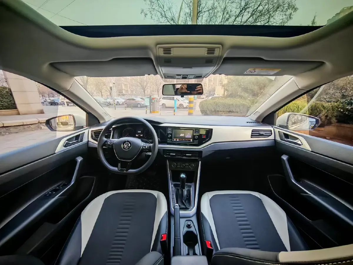 2019 Volkswagen Polo 1.5L 113HP L4 6AT,autocango,china used car exporter,china ev exporter,chinese used car exporter,chinese used ev exporter