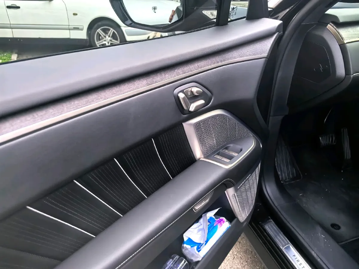 2025 ONVO L90 BEV,autocango,china used car exporter,china ev exporter,chinese used car exporter,chinese used ev exporter