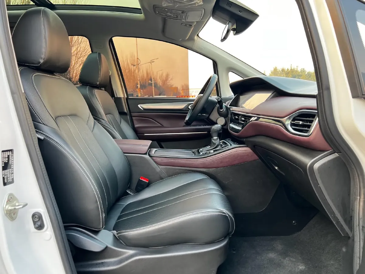 2021 GAC Trumpchi M6 1.5T 169HP L4 7DCT,autocango,china used car exporter,china ev exporter,chinese used car exporter,chinese used ev exporter