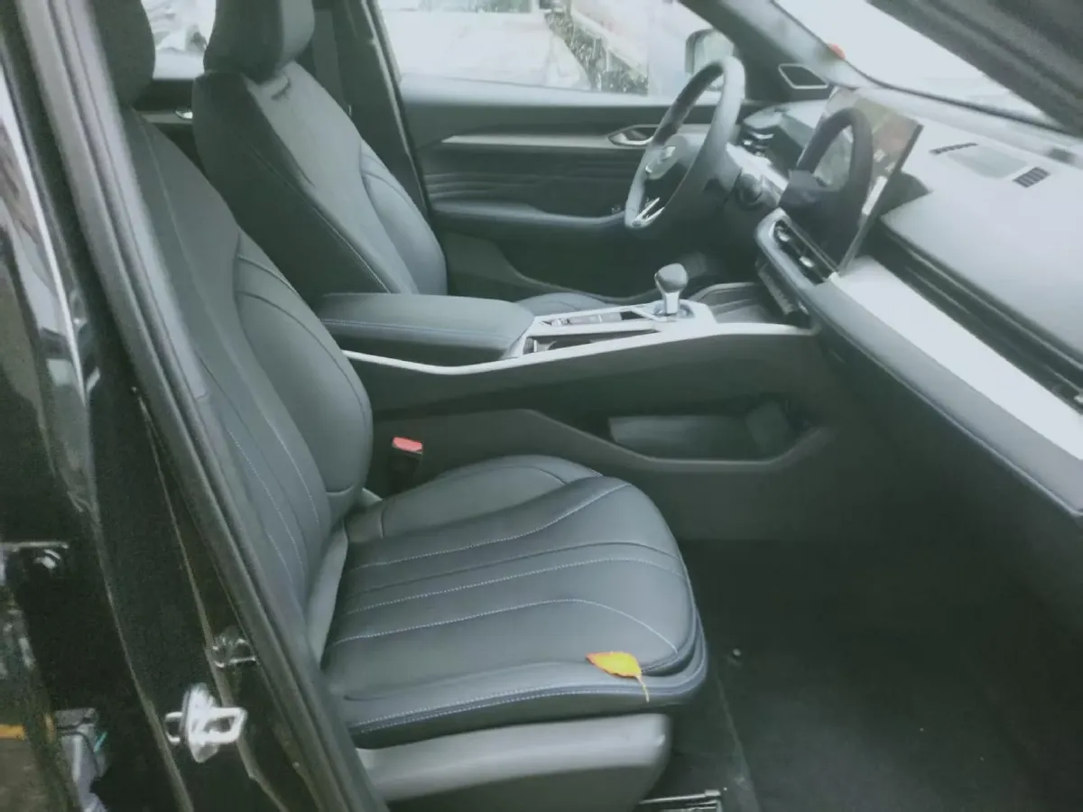 2025 Geely Preface 1.5T 181HP L4 7DCT,autocango,china used car exporter,china ev exporter,chinese used car exporter,chinese used ev exporter