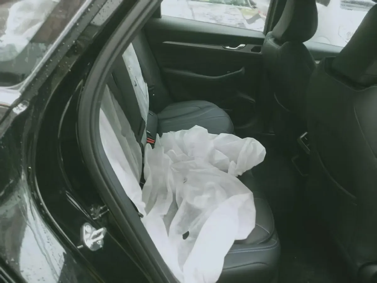 2025 Geely Preface 1.5T 181HP L4 7DCT,autocango,china used car exporter,china ev exporter,chinese used car exporter,chinese used ev exporter