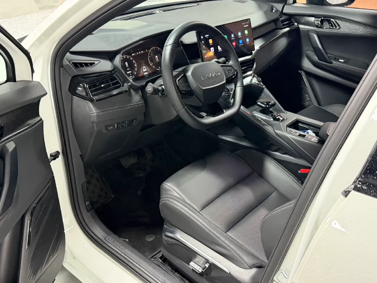 2023 LYNK&CO 06 1.5T 181HP L4 7DCT,autocango,china used car exporter,china ev exporter,chinese used car exporter,chinese used ev exporter