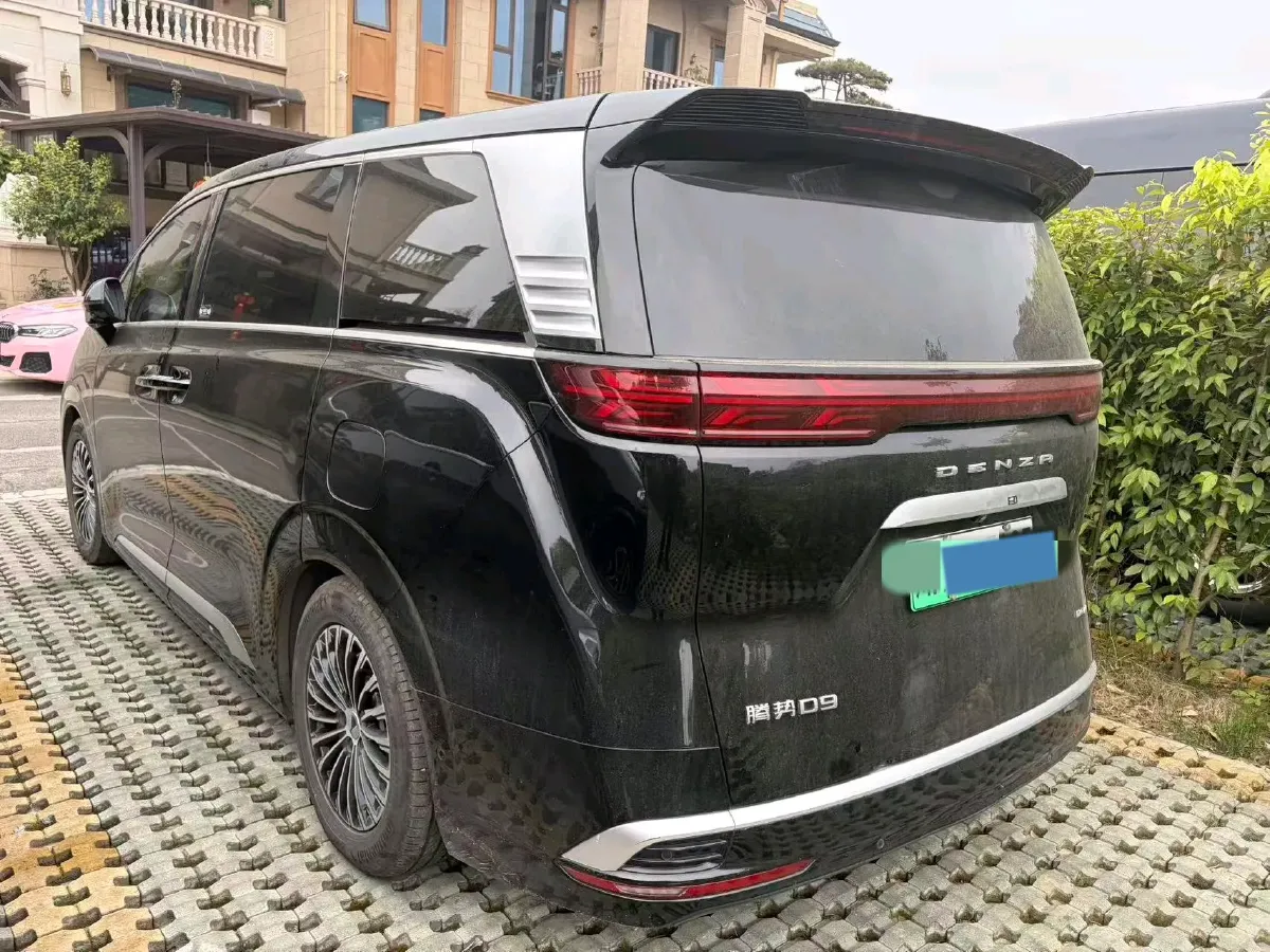 2024 Denza D9 1.5T 139HP L4 E-CVT PHEV 40KWH,autocango,china used car exporter,china ev exporter,chinese used car exporter,chinese used ev exporter