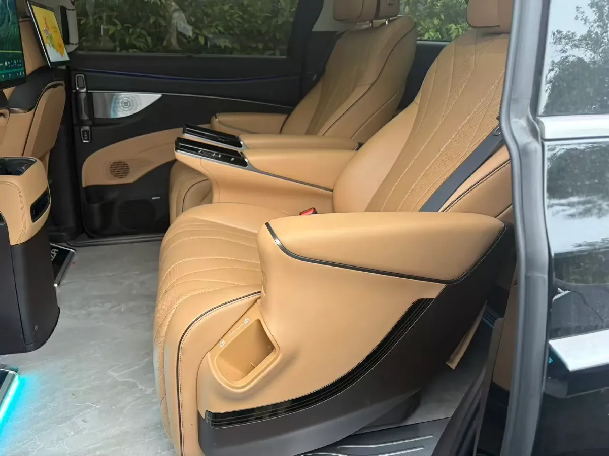 2024 Denza D9 1.5T 139HP L4 E-CVT PHEV 40KWH,autocango,china used car exporter,china ev exporter,chinese used car exporter,chinese used ev exporter