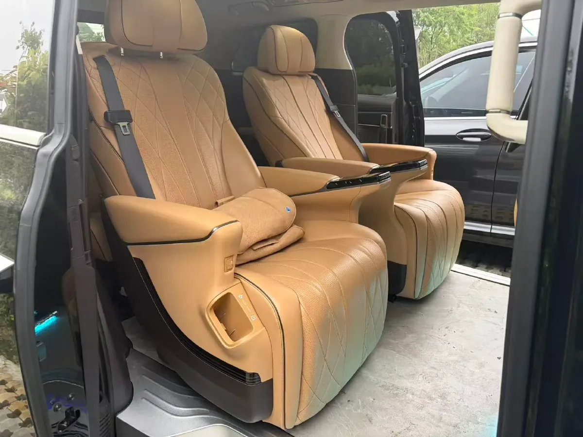 2024 Denza D9 1.5T 139HP L4 E-CVT PHEV 40KWH,autocango,china used car exporter,china ev exporter,chinese used car exporter,chinese used ev exporter
